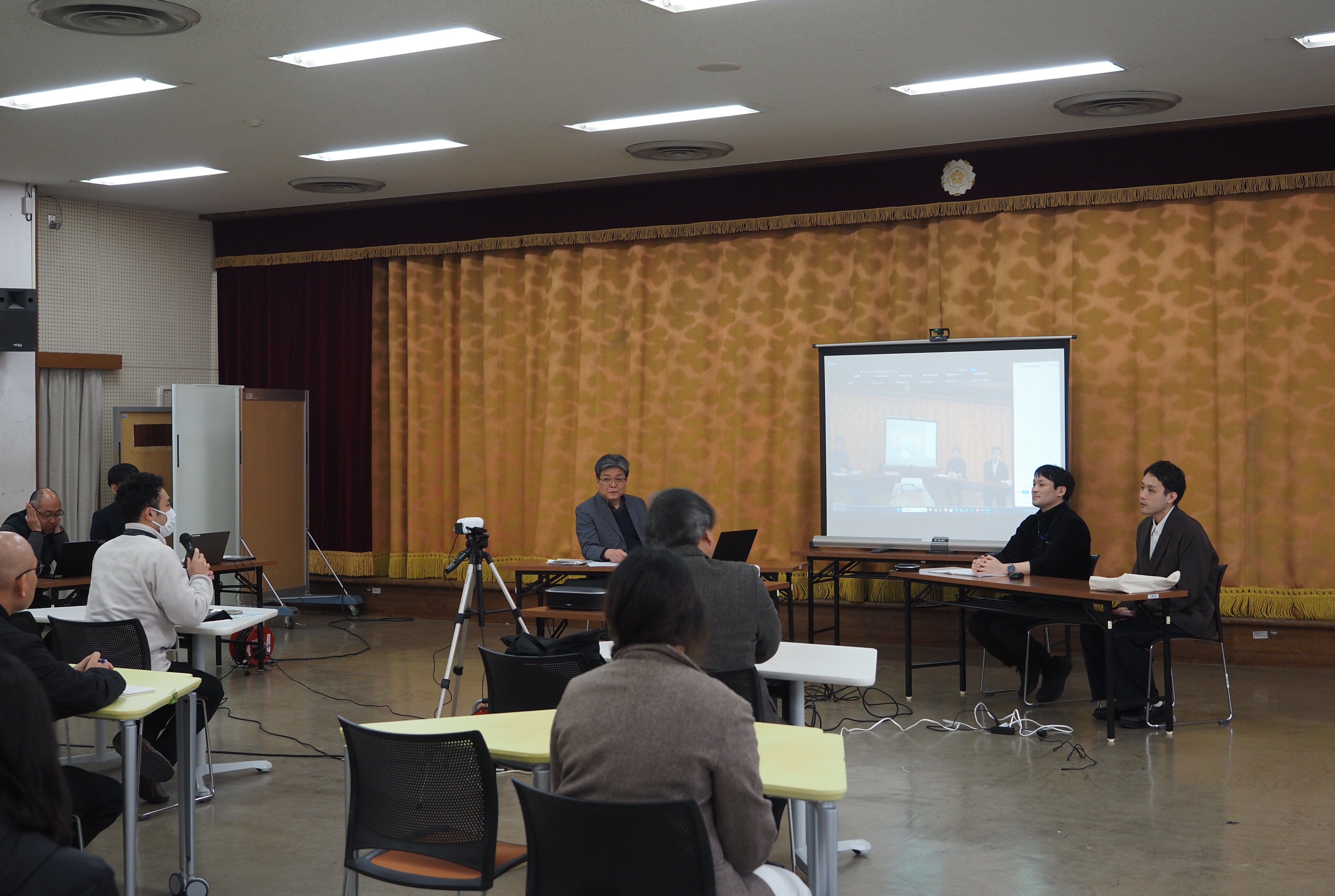 （文教ニュース、12.04）PC040918 -サイズ調整.JPG